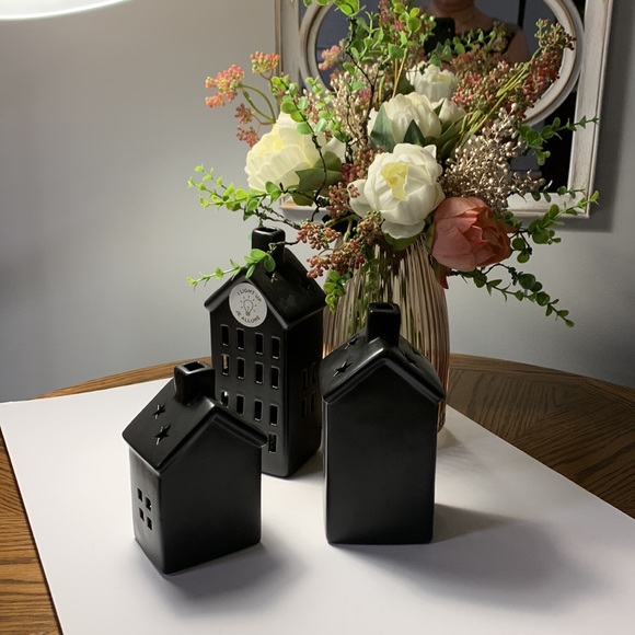 NIB Ceramic Set of 3 LED Light Houses Black Matte color - Picture 9 of 13